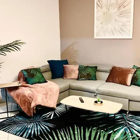 شقة Tour De L'europe, En Plein Centre Avec Parking. مُلووز