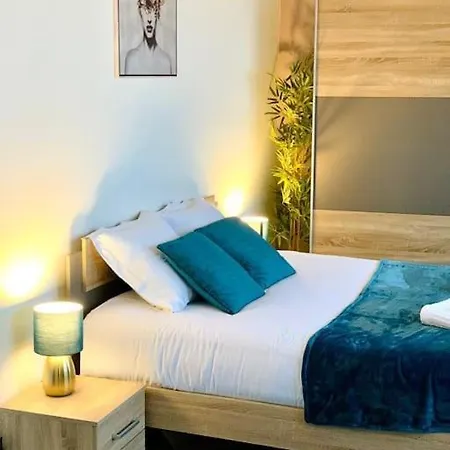 アパート Tour De L'europe, En Plein Centre Avec Parking. *