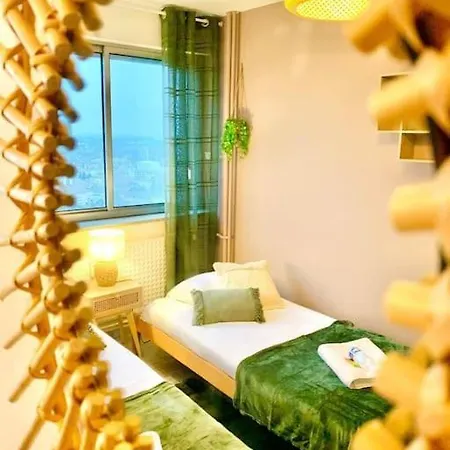 アパート Tour De L'europe, En Plein Centre Avec Parking.